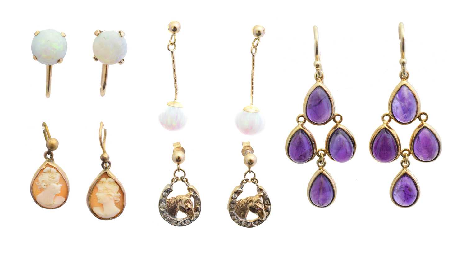 Lot 53 - A selection of earrings