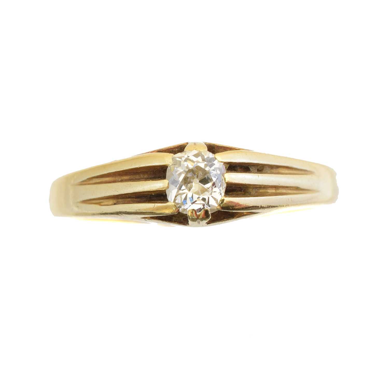 Lot 108 - A diamond single stone ring
