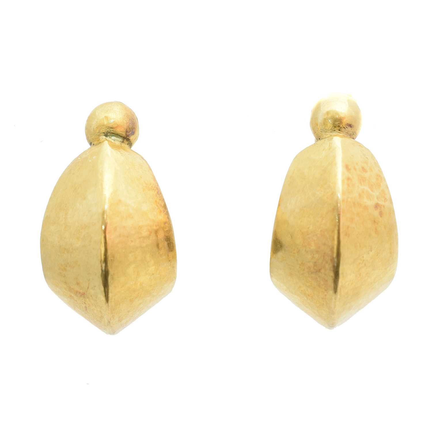 Lot 81 - A pair of earrings by Ilias Lalaounis