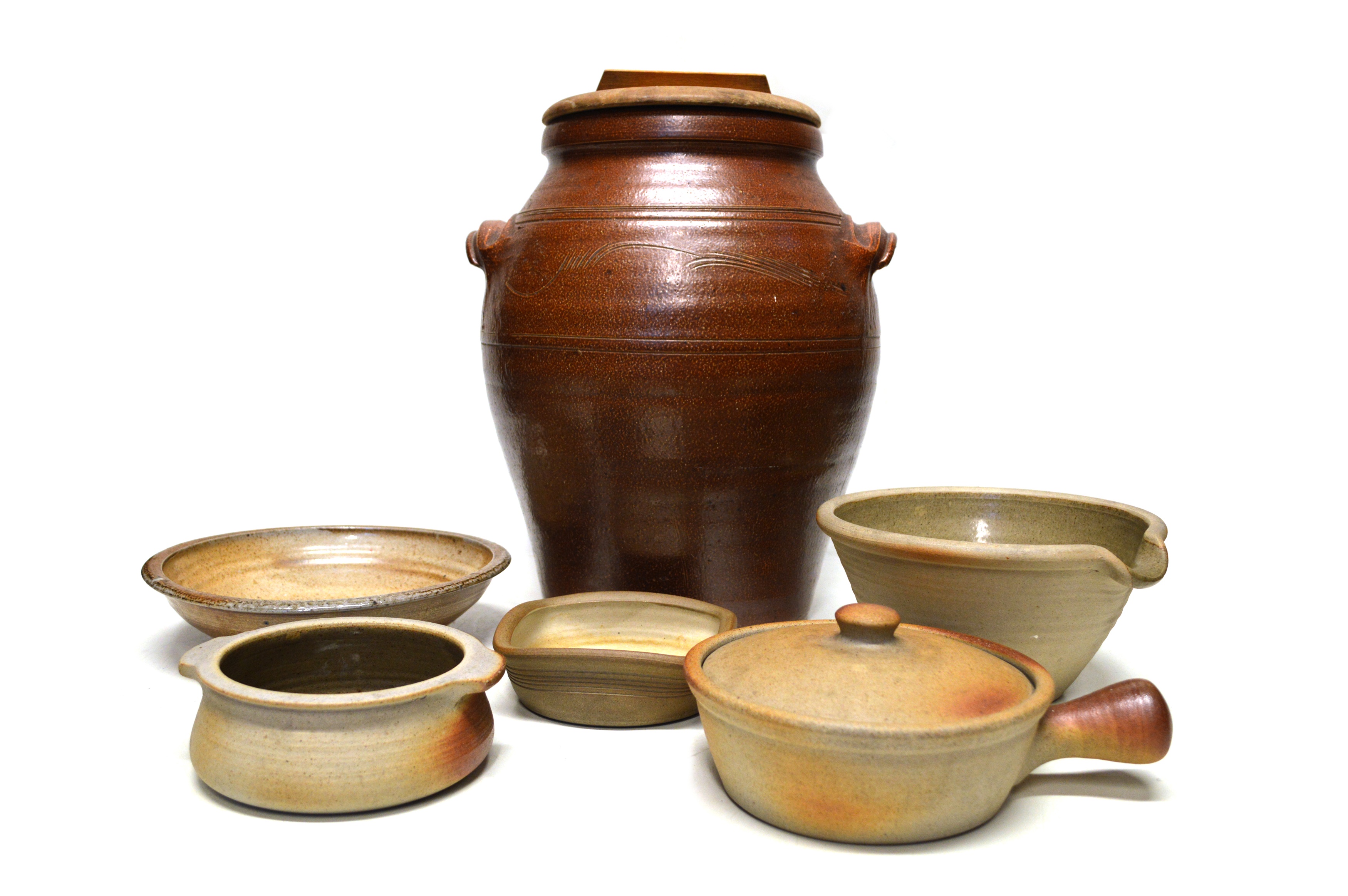 ceramic bread crock