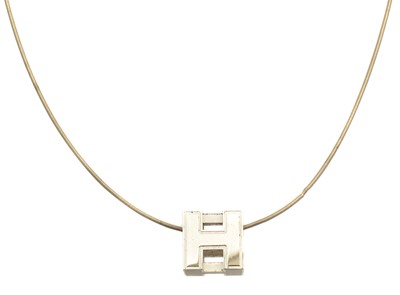 Lot 108 - A Hermès Cube H necklace