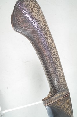 Lot 428 - Indo-Persian Pesh Kabz and three other similar knives
