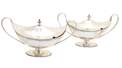 Lot 176 - A pair of Victorian silver salts