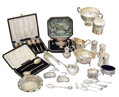 Lot 183 - A selection of silver