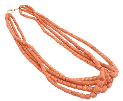 Lot 66 - A coral necklace