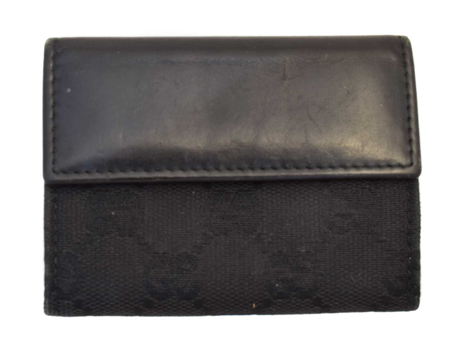 Lot 126 - A Gucci Flap Coin Case Wallet