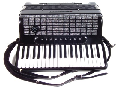 Lot 33 - Menghini piano accordion