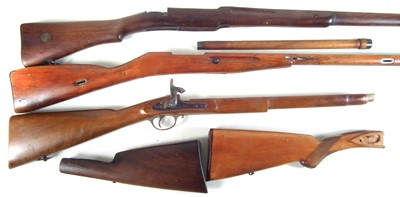 Lot 368 - Collection of stocks and gun spares
