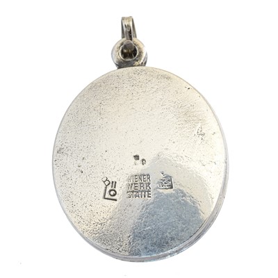 Lot 52 - An early 20th century Seccessionist silver locket pendant