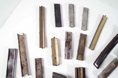 Lot 359 - Assorted vintage stripper clips