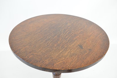 Lot 295 - George III oak snap-top wine table