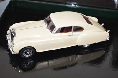 Lot 49 - Three Minichamps 1:43 Scale Bentley Continental Models