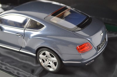 Lot 41 - Minichamps 1:18 scale Bentley Continental GT 2011 Thunder model