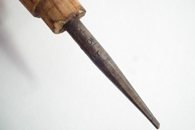 Lot 278 - Set of five Lee Enfield armour's thread chasers