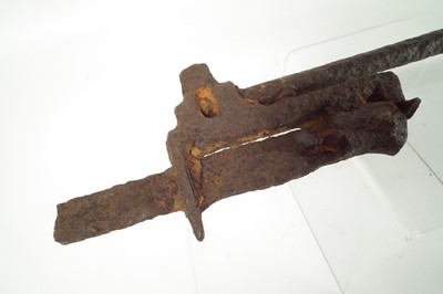 Lot 496 - WWI relic Lee Enfield SMLE rifle