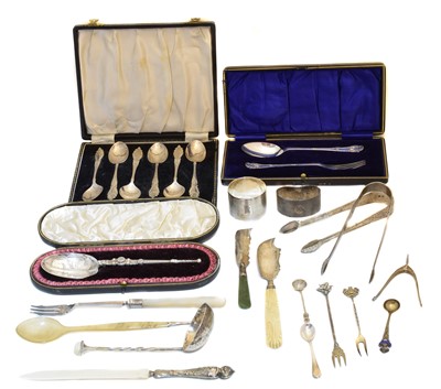 Lot 96 - A selection of silver flatware