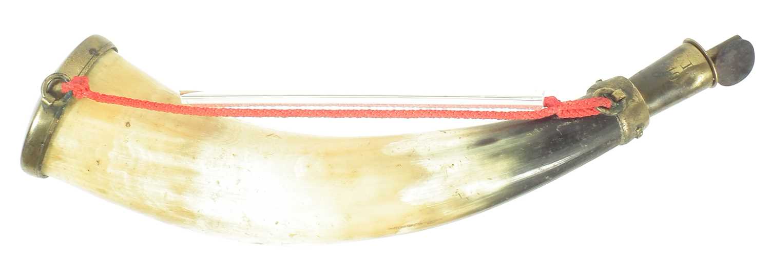 Lot 324 - Percy Tenantry powder horn