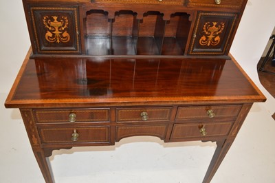 Lot 287 - Edwardian mahogany writing desk