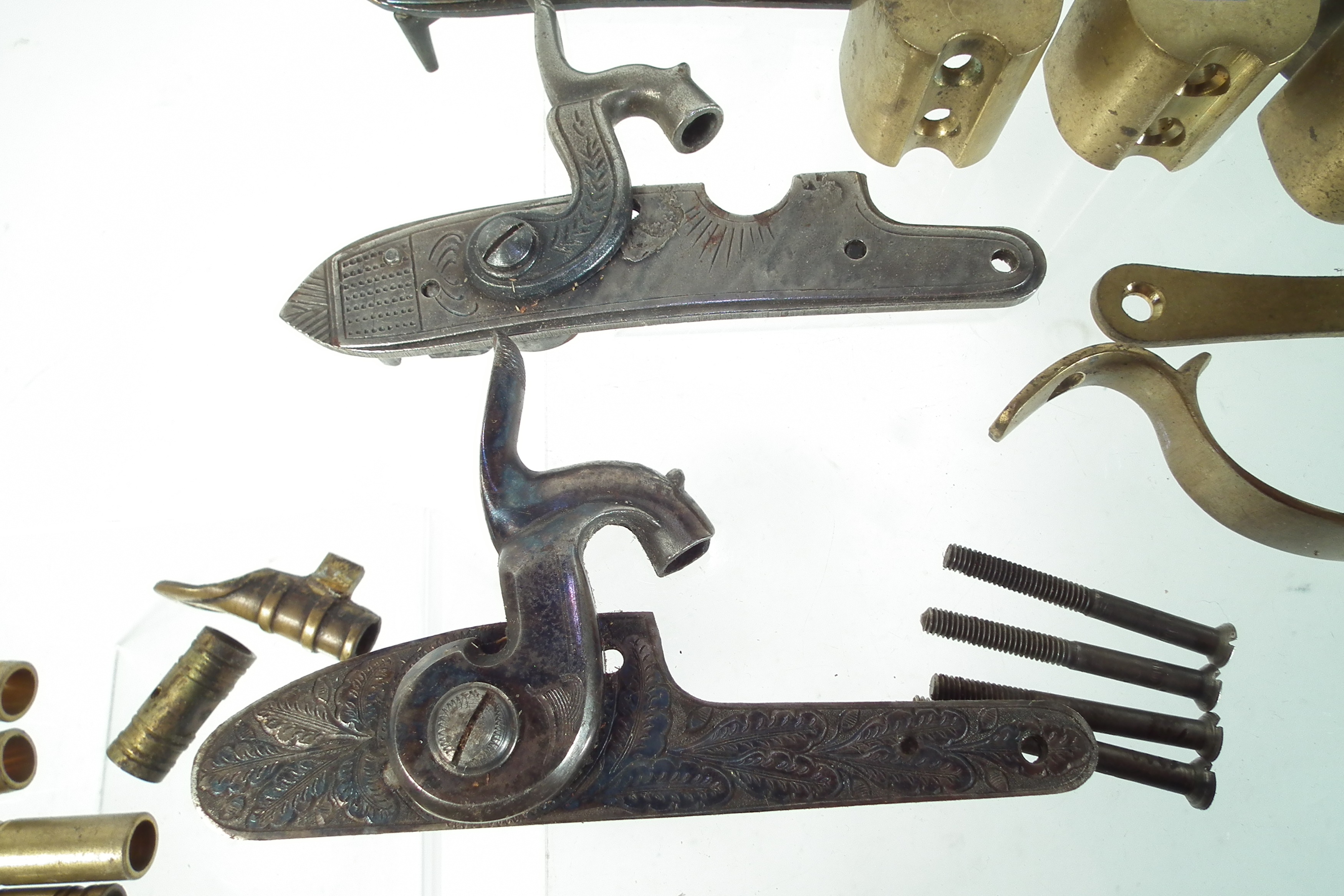 Lot 349 - Collection of reproduction muzzle loader gun