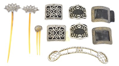 Lot 44 - A selection of jewellery