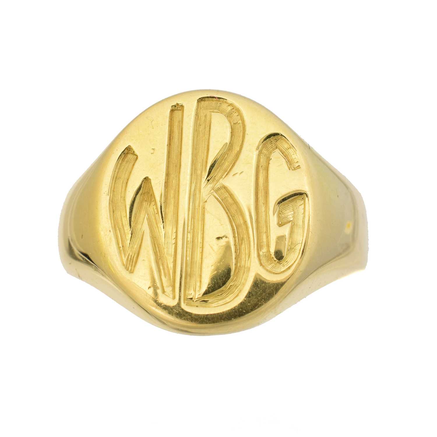 Lot 117 - An 18ct gold signet ring