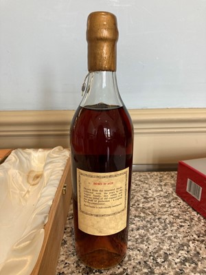 Lot 88 - 2 Bottles Very Fine Cognac (boxed)
