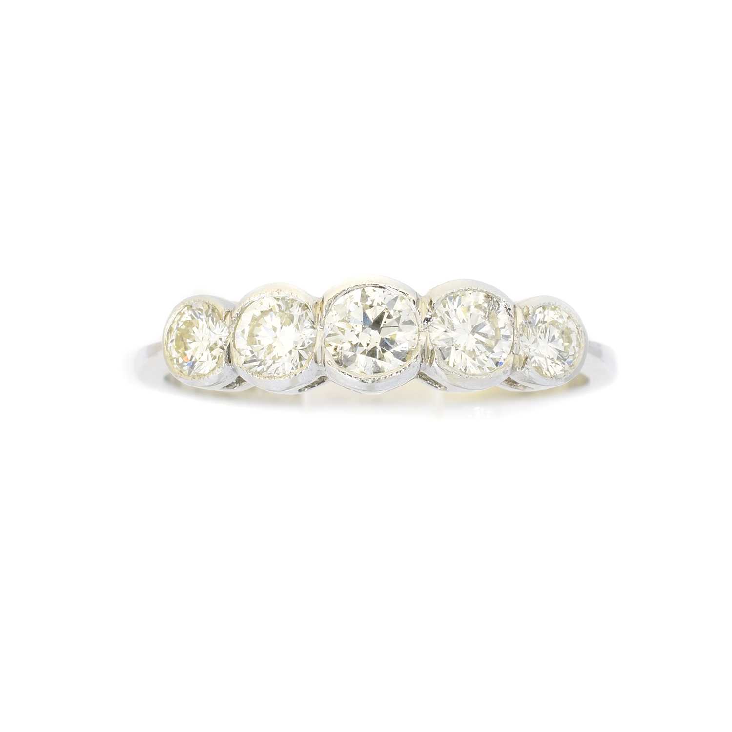 Lot 83 - A diamond five stone ring