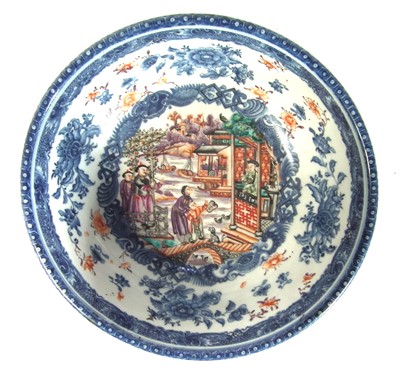 Lot 141 - Chinese export porcelain wash bowl