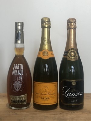 Lot 38 - 3 Bottles mixed Lot Fine Champagne with Port