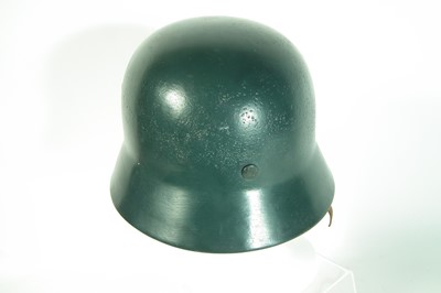 Lot 172 - German M35 helmet