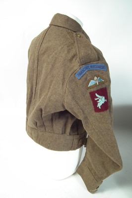 Lot 161 - Collection of WWII and later British Army battle dress