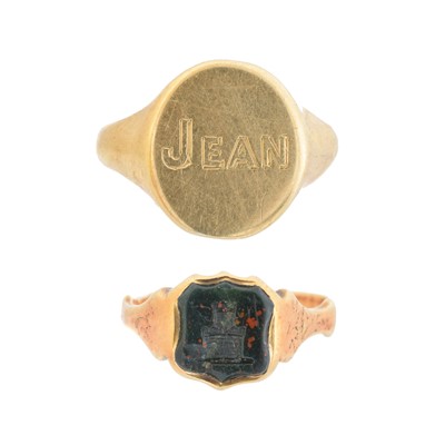 Lot 19 - Two signet rings