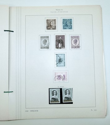 Lot 65 - Clean stamp collection on leave