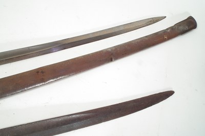 Lot 20 - 1827/45 pattern Rifle volunteers sword and a bayonet