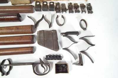Lot 605 - Collection of Lee Enfield rifle parts