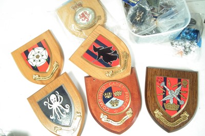 Lot 175 - Large collection of mixed militaria