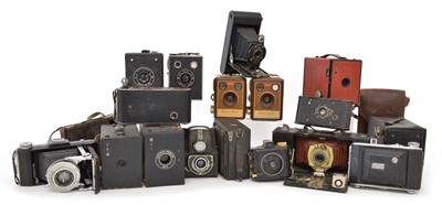 Lot 142 - Box of 17 Cameras