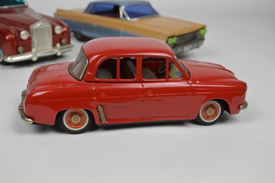 Lot 66 - Five tinplate cars