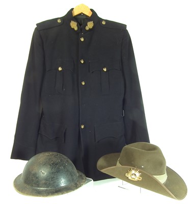 Lot 169 - Royal Artillery dress uniform