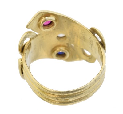 Lot 72 - A gem-set dress ring