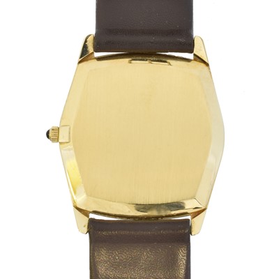 Lot 201 - A 14ct gold cased Zenith quartz watch