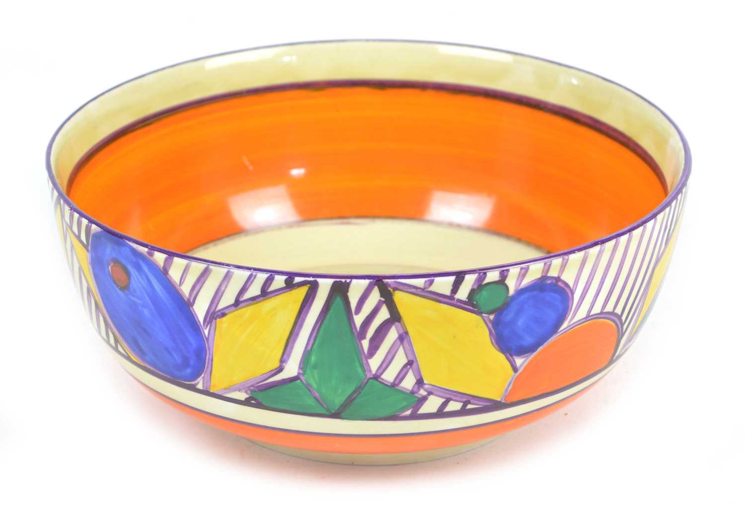 Lot 121 - Clarice Cliff 'Fantasque' bowl