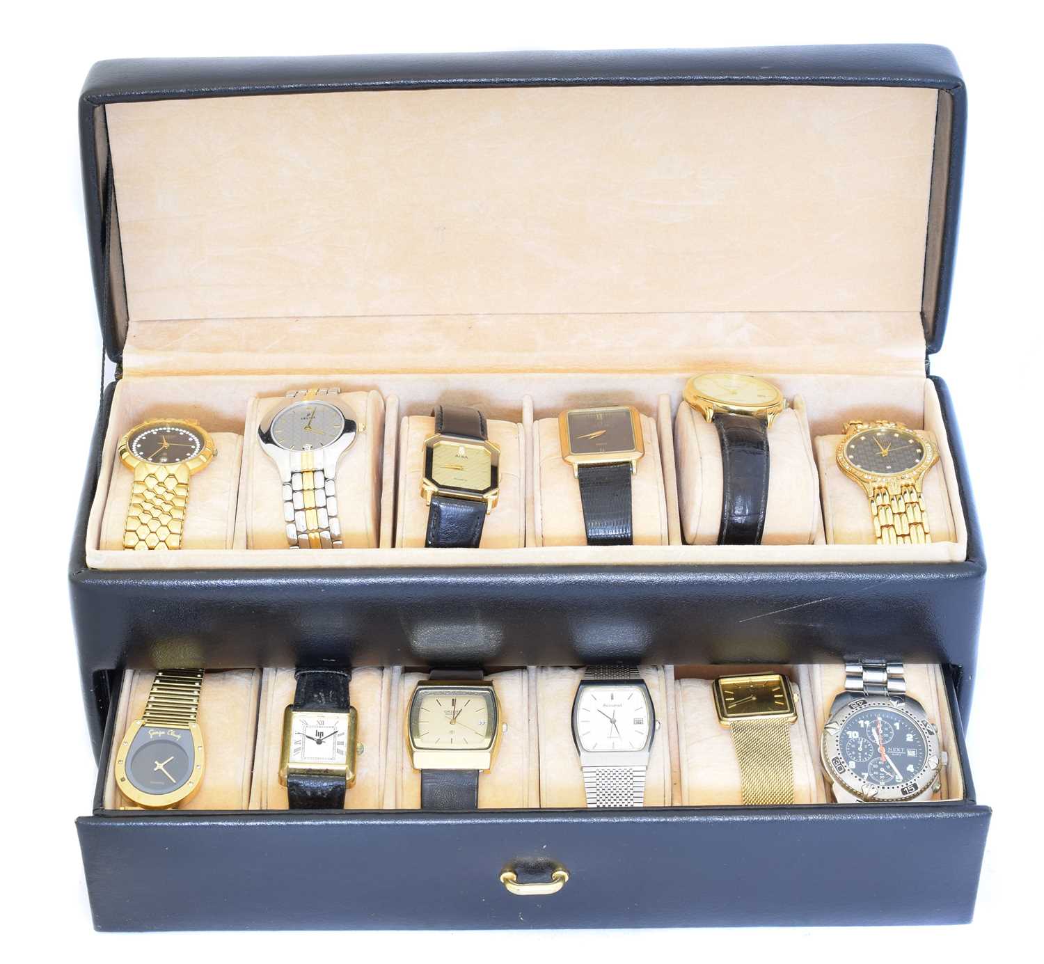 Lot 111 - A selection of watches