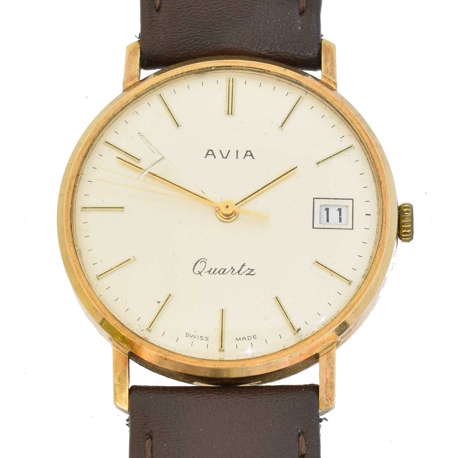 Lot 95 - A 9ct gold cased Avia Quartz wristwatch