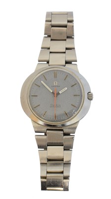 Lot 130 - An Omega Geneve Dynamic wristwatch