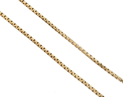 Lot 33 - A 9ct gold chain necklace