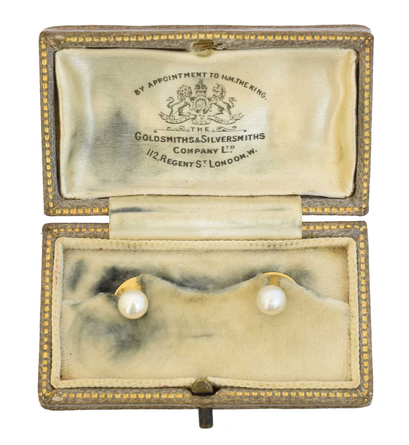 Lot 74 - A cased pair of pearl dress studs