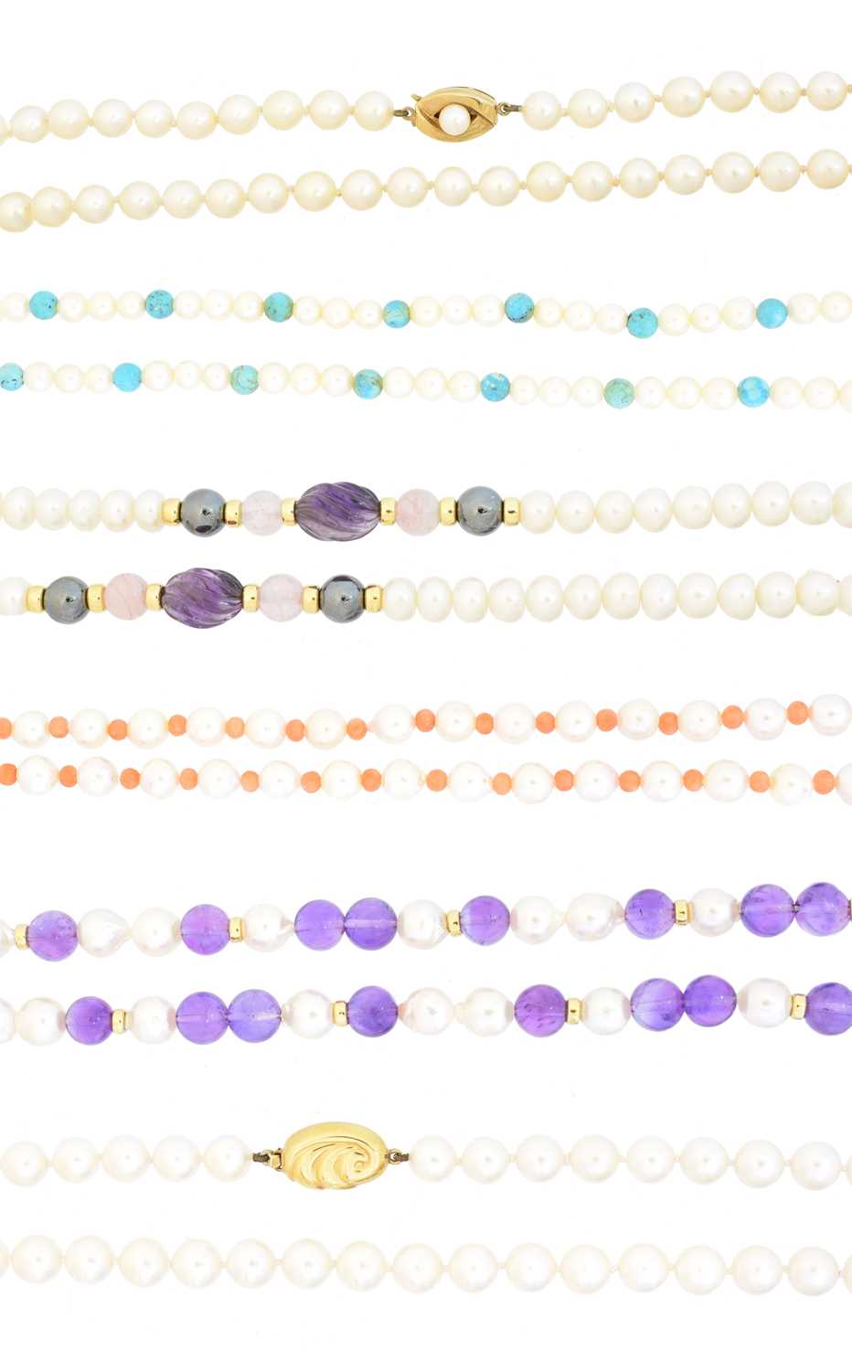 Lot 37 - A selection of cultured pearl necklaces