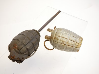 Lot 126 - Inert WW1 No 23 Mk 1 grenade with rod and a training Mills bomb.