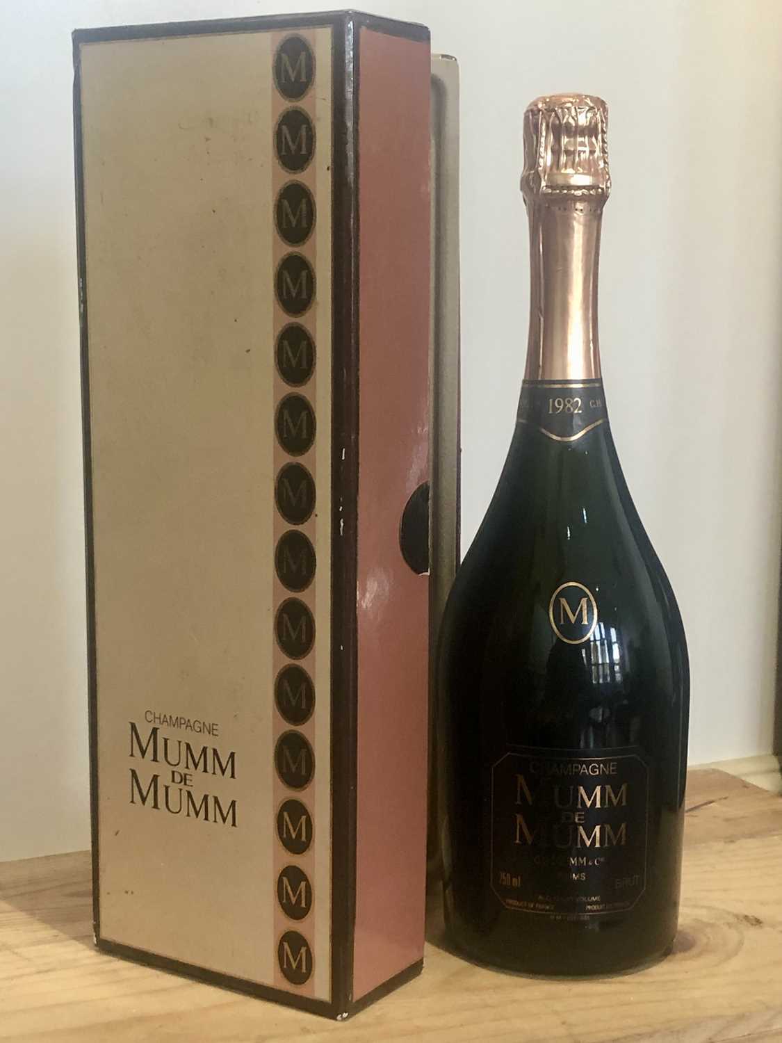 Lot 68 - 1 Bottle Fine Champagne Mumm de Mumm Vintage 1982